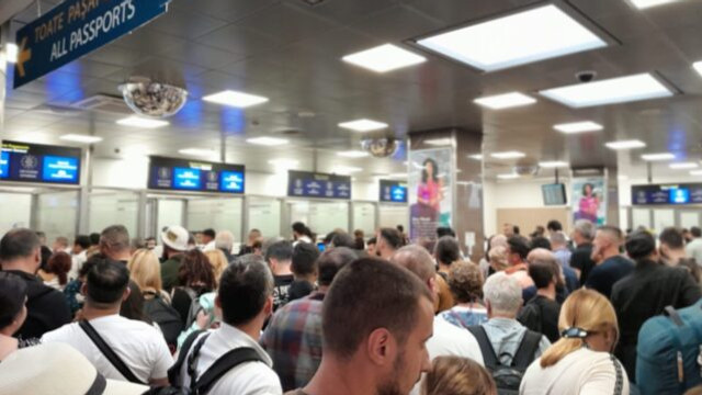 MAE de la București: Alți 127 de cetățeni români au revenit în țară din Israel.  S-au operat trei curse aeriene speciale