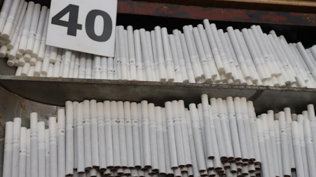 14 cetățeni moldoveni au fost reținuți în Cehia pentru producerea clandestină a țigărilor. Daună de circa 120 milioane euro în bugetul Uniunii Europene / VIDEO