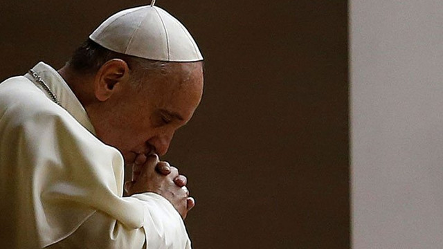 Papa Francisc decretează 27 octombrie zi de post și rugăciune pentru pacea mondială: „Să tacă armele, să se audă strigătul de pace al săracilor și al oamenilor, al copiilor”