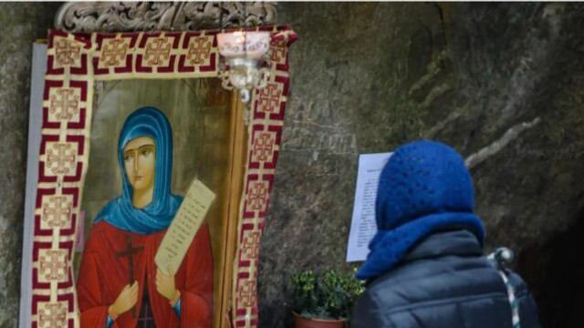 Ucraina, dispusă să ofere României moaștele Sfintei Teodora. La schimb, Kievul va primi osemintele a doi eroi ucraineni