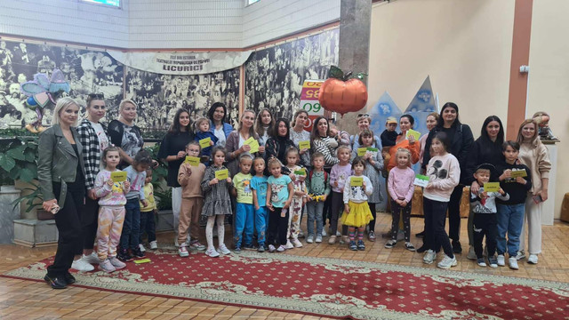 Zeci de copii ai refugiaților ucraineni vor avea încălțăminte de iarnă datorită Asociației Investitorilor din România în Republica Moldova