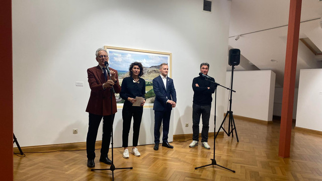 Expoziția de fotografie „Prut”, semnată de artistul vizual român, Matei Bejenaru, poate fi văzută și de publicul din Chișinău, la Muzeul Național de Artă al Moldovei