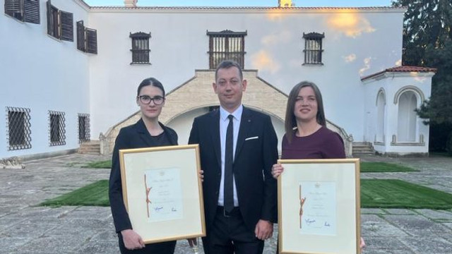 Studente ale Universității Tehnice a Moldovei, premiate cu burse ale Casei Regale a României