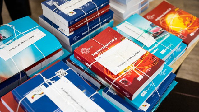 Un lot de manuale de specialitate a fost distribuit în instituțiile de învățământ profesional tehnic