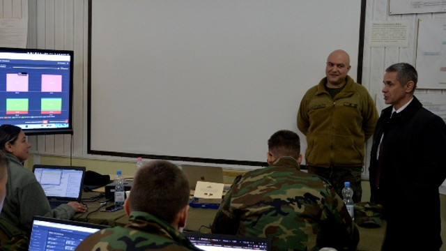 Experți militari din Republica Moldova sunt instruiți cum să facă față unui atac cibernetic. Programul este sprijinit de Uniunea Europeană