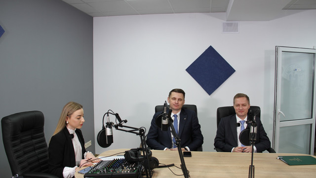 La Facultatea de Jurnalism și Științe ale Comunicării a USM a fost inaugurat primul Studio de podcast, finanțat de România
