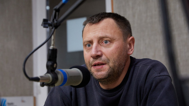 Analistul Ion Tăbârță: A nu condamna invazia rusă în Ucraina este o modalitate de a dezinforma
