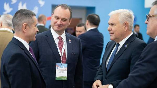 Diplomație militară: Ministrul Apărării, Anatolie Nosatîi, a avut discuții bilaterale, la Ankara, cu omologul său român, Angel Tîlvăr