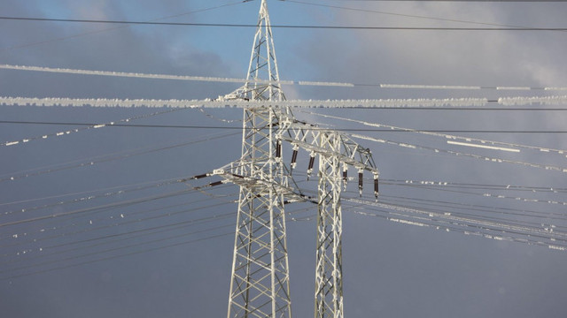 Vântul puternic și ninsorile au lăsat fără energie electrică 179 de localități din sudul Republicii Moldova