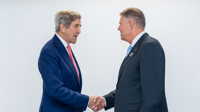 Klaus Iohannis, întâlnire cu Reprezentantul Special al Președintelui SUA pentru Climă, John Kerry: România va coopera strâns cu SUA în dezvoltarea și implementarea tehnologiei nucleare mai noi