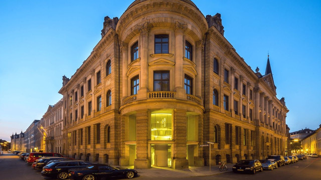 Cetățeni din R. Moldova angajați la negru făceau curățenie în cel mai scump hotel din Germania