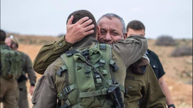 Fiul fostului șef al armatei israeliene, ministrul Gadi Eisenkot, a fost ucis în luptele din Gaza