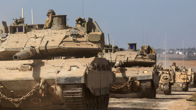Tancurile israeliene înaintează în Khan Younis, al doilea oraș ca mărime din Fâșia Gaza, după ce armata a cerut populației să se evacueze