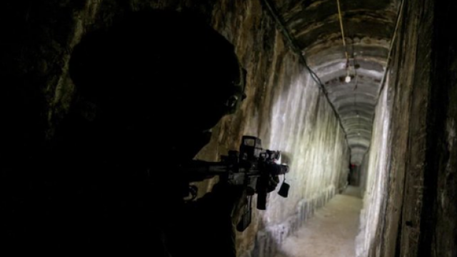 Armata israeliană a început să testeze inundarea cu apă din mare a tunelurilor din Gaza