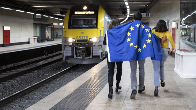 Acord între instituțiile UE pentru rețelele de transport: Linia ferată de mare viteză Budapesta-București trebuie finalizată până în 2040. Patru coridoare europene, extinse către R. Moldova și Ucraina
