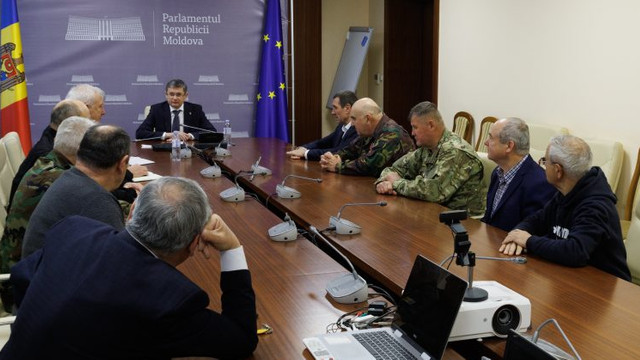 Președintele Parlamentului, Igor Grosu, la discuția cu un grup de veterani: „Din 2024, indemnizația pentru veterani va fi majorată”