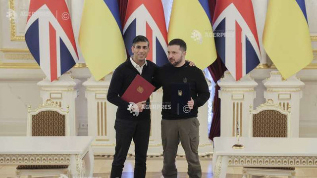 Președintele ucrainean Volodimir Zelenski și premierul britanic Rishi Sunak au semnat un acord de securitate