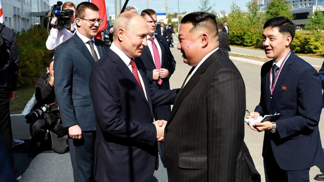 Rusia are nevoie disperată de armamentul și muniția nord-coreeană: Putin îl va vizita în curând pe prietenul Kim, speră Kremlinul