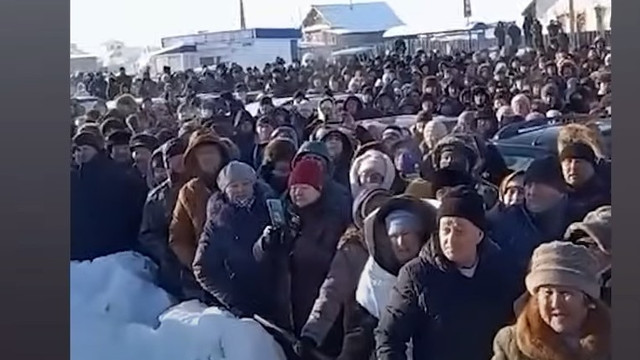 Mii de persoane protestează în Bașcortostanul rus împotriva arestării unui activist / Video
