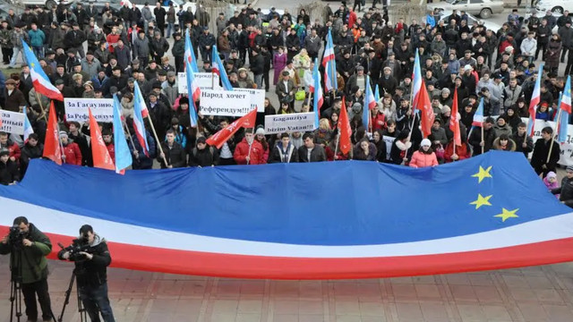 Profesorii și elevii celor 44 de instituții de învățământ din Găgăuzia, obligați să participe la un marș pentru a marca aniversarea referendumului din 2014. Reacția Ministerului Educației
