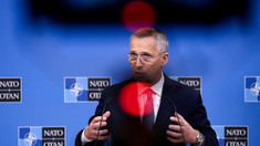 Șeful NATO, schimbare de retorică în premieră de la începutul războiului / Kievul are „dreptul” de a lovi „ținte militare rusești din afara Ucrainei”, spune Stoltenberg