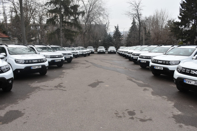 FOTO | Subdiviziunile teritoriale ANSA au fost dotate cu 35 de mașini noi, procurate cu suportul Băncii Mondiale