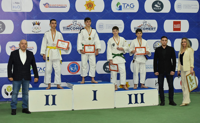 FOTO | Au fost desemnați câștigătorii Campionatului Național de Judo pentru juniori