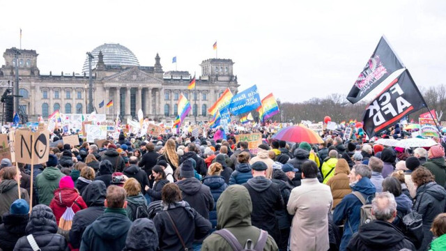 VIDEO | Aproximativ 200.000 de persoane au protestat în toată Germania față de partidul de extremă dreapta AfD