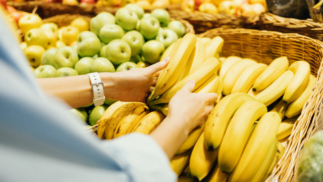 Rusia interzice importuri de banane și flori din Ecuador, furioasă din cauza unui schimb de armament sovietic cu SUA destinat Ucrainei