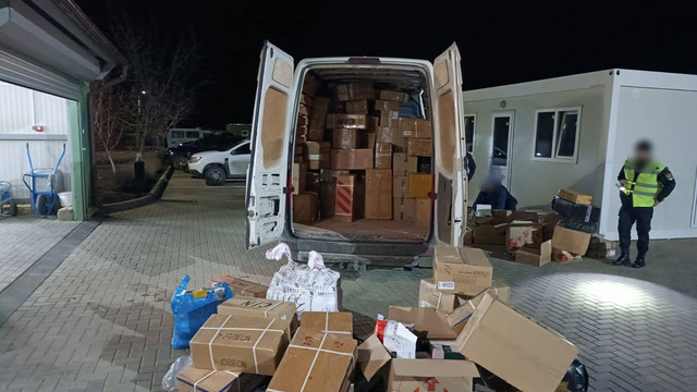 FOTO | Mărfuri de contrabandă în valoare de un milion de lei, depistate în raionul Ștefan Vodă