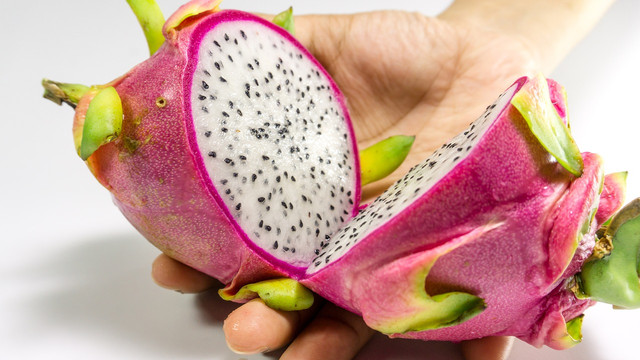 Cel mai frumos fruct din lume reduce colesterolul și hipertensiunea arterială