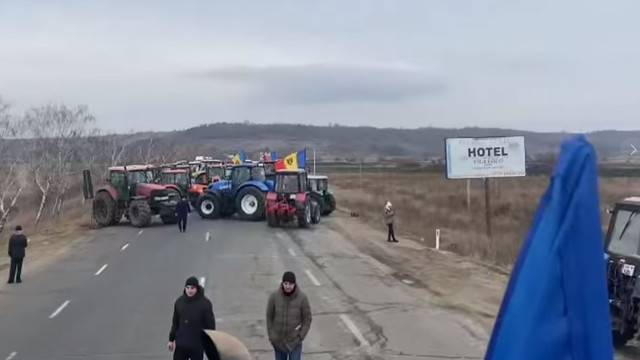 Vama Leușeni-Albița, din nou blocată de fermieri