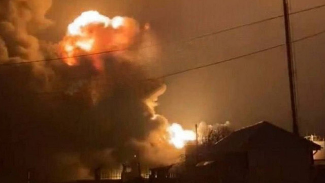 VIDEO | Încă o rafinărie din Rusia a fost atacată de dronele ucrainene. Au ars trei rezervoare de combustibil 