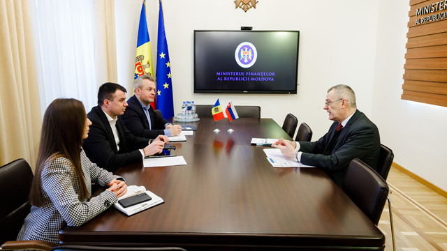 Ministrul Finanțelor a avut o întrevedere cu Ambasadorul Slovaciei în Republica Moldova
