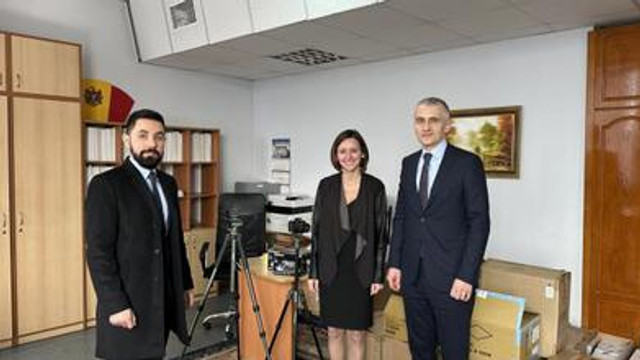 România a donat un lot de echipamente pentru Procuratura Anticorupție din Republica Moldova