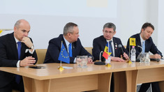 Partidul de la guvernare a convocat Consiliul Politic Național al formațiunii. Printre cei prezenți și președintele Senatului român Nicolae Ciucă