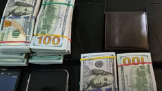 VIDEO | Patru persoane au fost reținute într-un dosar de contrabandă cu sume care depășesc valoarea de 180 000 de dolari