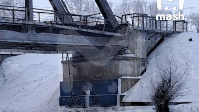 Explozie puternică la un pod de cale ferată din regiunea rusă Samara. Trei trenuri de la Moscova ar fi urmat să treacă pe acolo
