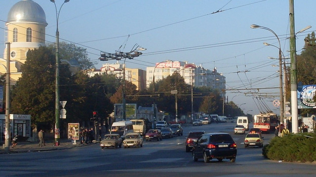 Semafoare pietonale vor fi amenajate pe strada Bogdan Voievod din Chișinău
