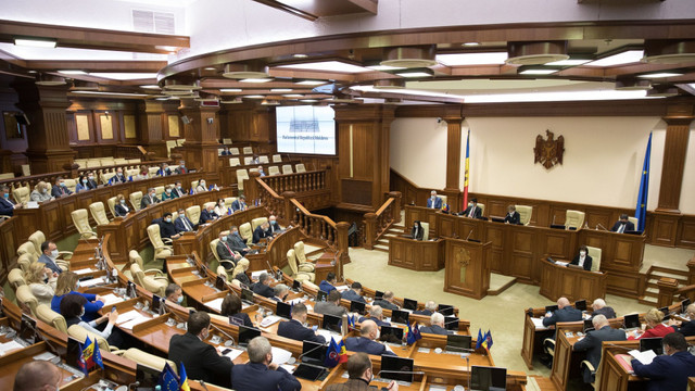 Curtea Constituțională a validat mandatele a doi deputați în Parlamentul Republicii Moldova