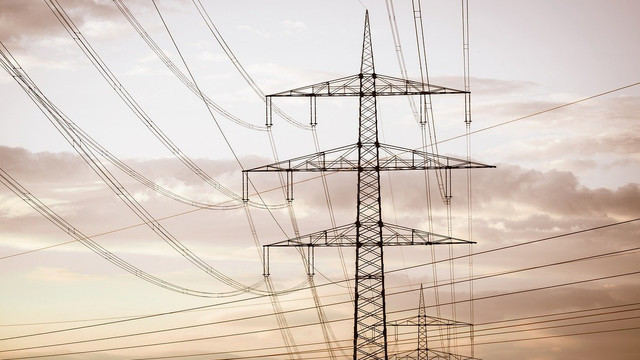 Filiala bursei române de energie OPEM a obținut licența de operator al pieței de energie electrică din Republica Moldova
