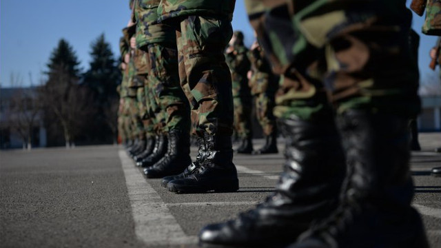 Rezerviștii Forțelor Armate participă la exerciții militare