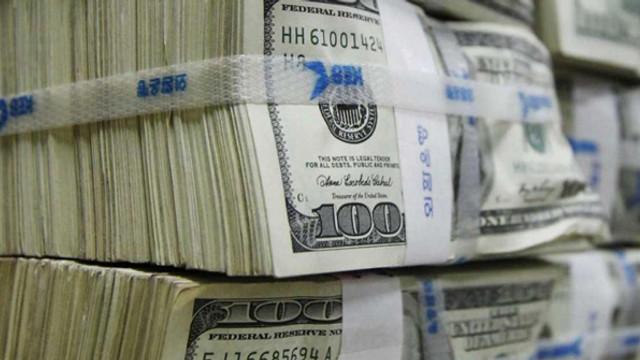 Rezervele valutare ale BNM s-au redus în luna februarie cu încă 6,86 de dolari