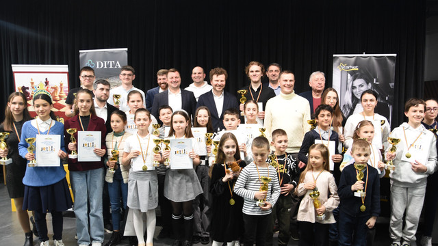 MEC a anunțat câștigătorii Campionatului Național la șah clasic, rezervat sportivilor cu vârste între 8 și 18 ani