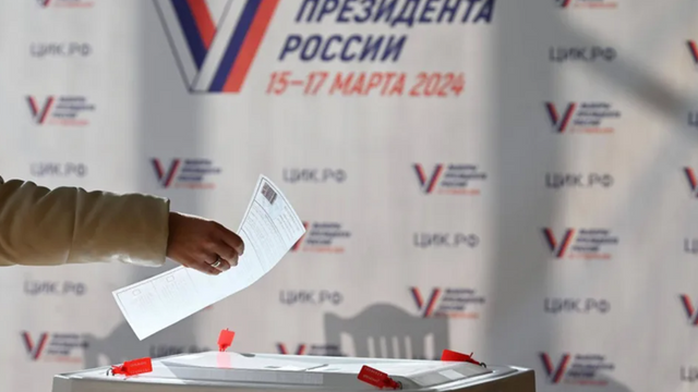 Rusia a început ultima zi a scrutinului prezidențial cu acuzații de sabotaj din partea Kievului. Oamenii, așteptați la acțiunea ”Prânz împotriva lui Putin”, susținută de văduva lui Navalnîi