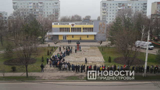 În regiunea transnistreană au fost deschise secțiile de votare pentru alegerile prezidențiale din Rusia. Votanții sunt verificați prin detectoare de metale și supravegheați de militari