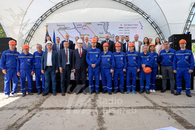 GALERIE FOTO | A fost semnat Memorandumul de Înțelegere pentru construirea liniei electrice aeriene de interconectare cu România