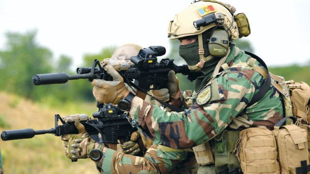 Armata Națională efectuează antrenamente comune cu militarii din România și SUA