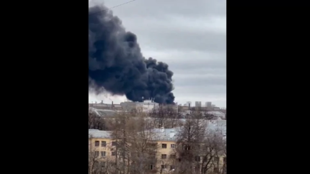 Incendiu puternic izbucnit la o uzină militară rusă din Ekaterinburg