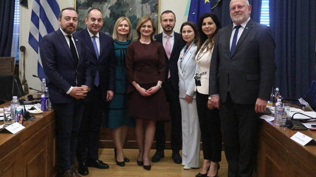 Procesul de integrare europeană a Republicii Moldova va beneficia de expertiza Greciei și României. A fost semnat Memorandumul de înțelegere la nivel parlamentar